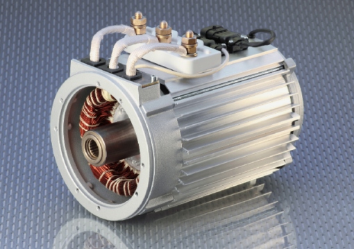 Der 4,0 kW Fahrmotor eignet sich be-sonders für den Einsatz in Golfcars oder Quads – und für Fahrzeuge mit räumlich begrenzten Zustell-/ Transportaufgaben, wie z.B. in der Briefverteilung. Der 4,0 kW Fahrmotor eignet sich be-sonders für den Einsatz in Golfcars oder Quads – und für Fahrzeuge mit räumlich begrenzten Zustell-/ Transportaufgaben, wie z.B. in der Briefverteilung.